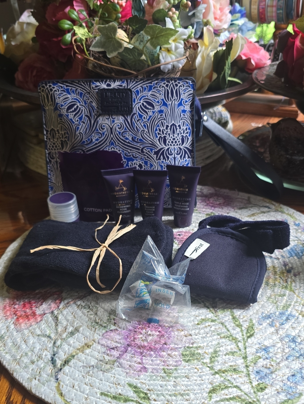 Liberty London Bag And Aromatherapy Associates Samples
